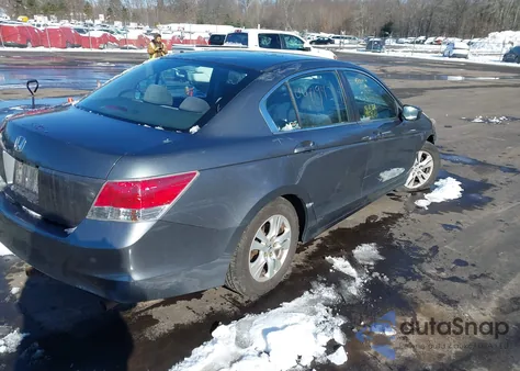 2008 Honda Accord 2.4 Lx-P z USA, uszkodzony, nr VIN 1HGCP26428A109632